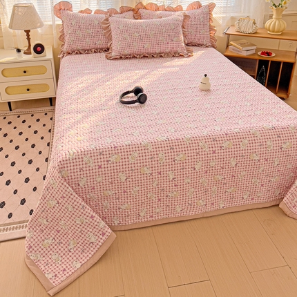 纽缦家纺 2025云感提花双层纱加厚夹棉绗缝床盖 猫猫晚宴