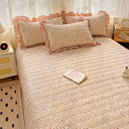 91家纺网 家纺一手货源 找家纺 （总）2025云感提花双层纱加厚夹棉绗缝床盖