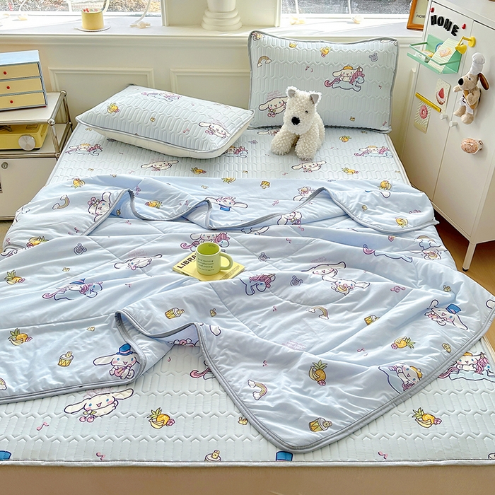 91家纺网 家纺一手货源 找家纺 希诺2025春夏新款小版三丽鸥凉感夏被夏凉被空调被 彩虹玉桂狗