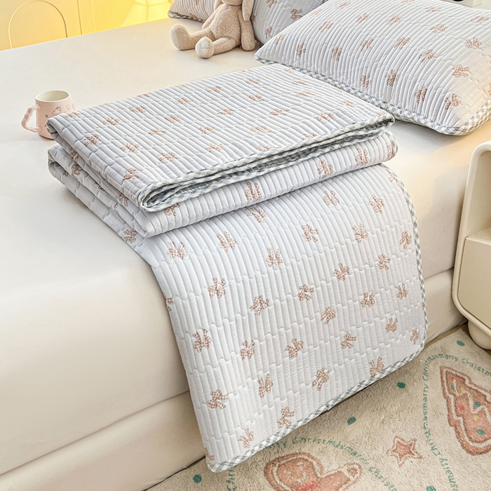 91家纺网 家纺一手货源 找家纺 雅萱家纺  2025新款双面全棉印花床盖三件套 格纹蝴蝶结