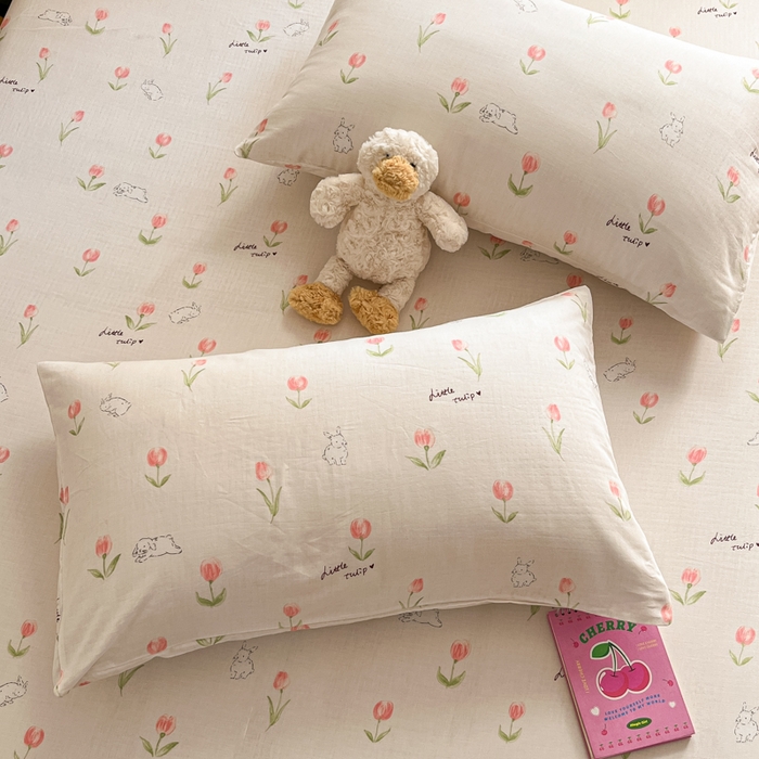 91家纺网 家纺一手货源 找家纺 博雅 2025新款全棉A类双层纱床笠 花园萌兔