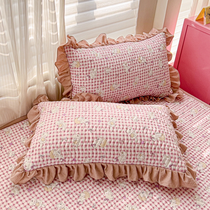 91家纺网 家纺一手货源 找家纺 纽缦家纺2025新款云感提花双层纱夹棉床垫 猫猫晚宴