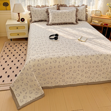 纽缦家纺 2025云感提花双层纱加厚夹棉绗缝床盖 猫咪恋人