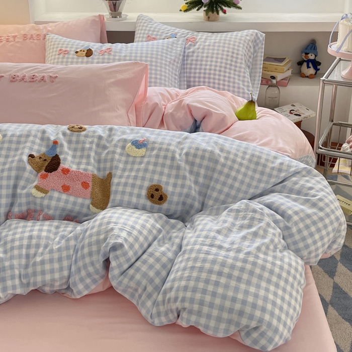 91家纺网 家纺一手货源 找家纺 桃心家居 2025新款A类亲肤舒适软糯云柔水洗棉印加绣卡通毛巾绣水洗棉系列 云柔水洗棉-印加绣甜点腊肠狗