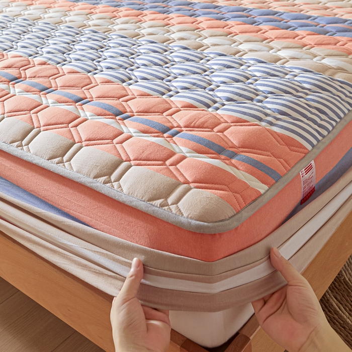 91家纺网 家纺一手货源 找家纺 雪云美2025新款A类全棉色织水洗棉夹棉床笠大豆床罩床垫保护套可定制 山脉 兰