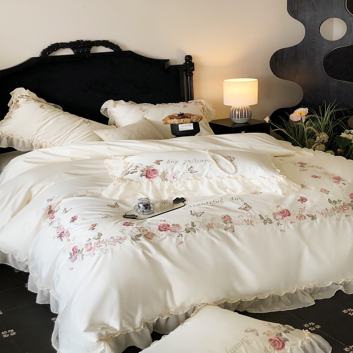 91家纺网 家纺一手货源 找家纺 馨蕊家居  2025年春夏新品100S高奢简约长绒棉系列—棉春溪 春溪-月光白