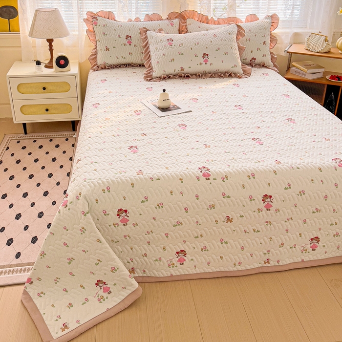 91家纺网 家纺一手货源 找家纺 2025云感提花双层纱加厚夹棉绗缝床盖 蜜糖之恋