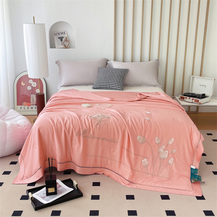 91家纺网 家纺一手货源 找家纺 （总）优姿家纺 2025新款60S天丝绣花镂空夏被2