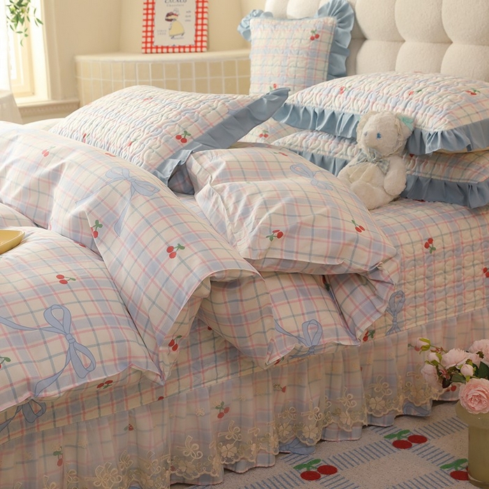 91家纺网 家纺一手货源 找家纺 美达家纺2025新款全棉蕾丝边单床盖四件套 樱桃乐园