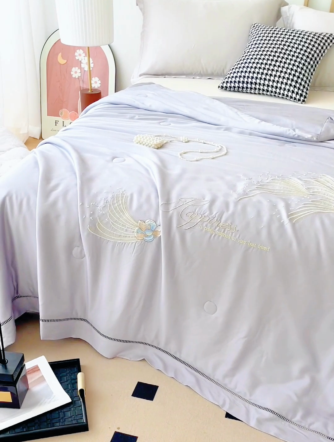 91家纺网 家纺一手货源 找家纺 优姿家纺 2025新款60S天丝绣花镂空夏被 灰色1