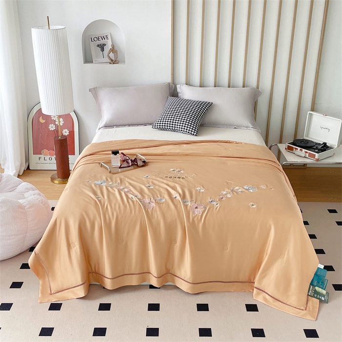 91家纺网 家纺一手货源 找家纺 （总）优姿家纺 2025新款60S天丝绣花镂空夏被3