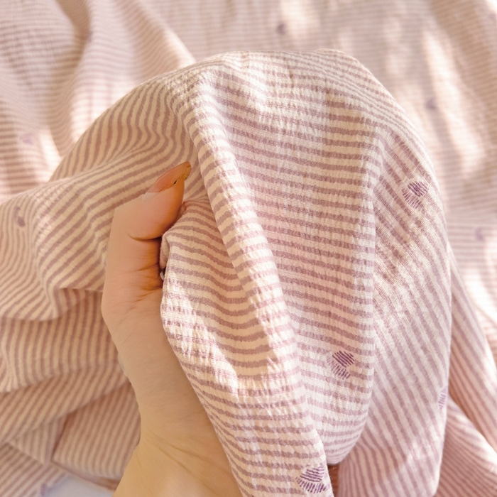 91家纺网 家纺一手货源 找家纺 纽缦家纺 2025新款云感提花双层纱床单 倾心紫