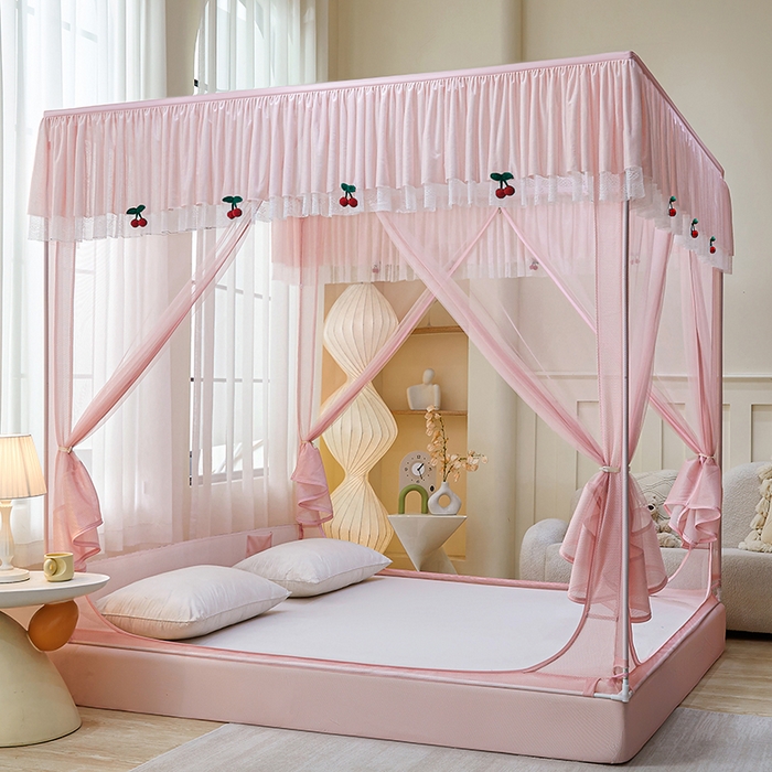 91家纺网 家纺一手货源 找家纺 青竹苑2025新款花边款床笠底防摔坐床蚊帐-樱桃 樱桃-樱花粉