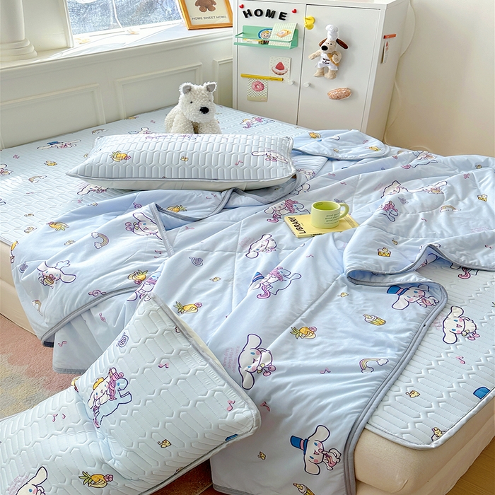 91家纺网 家纺一手货源 找家纺 希诺2025春夏新款小版三丽鸥凉感夏被夏凉被空调被 彩虹玉桂狗