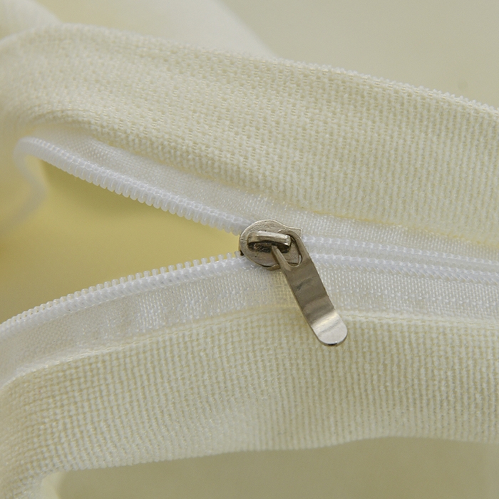 91家纺网 家纺一手货源 找家纺 不打烊家纺 2025新款贡缎绣花熊猫系列美容床罩 米白色拼玉色