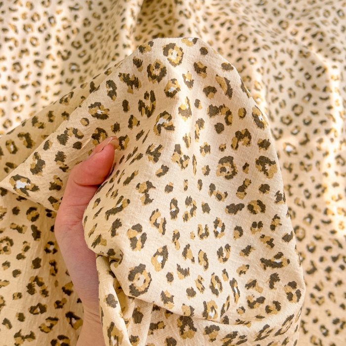 91家纺网 家纺一手货源 找家纺 纽缦家纺 2025新款云感提花双层纱床单 小豹纹