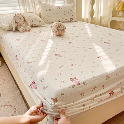 91家纺网 家纺一手货源 找家纺 纽缦家纺 2025新款云感提花双层纱床笠 蜜糖之恋