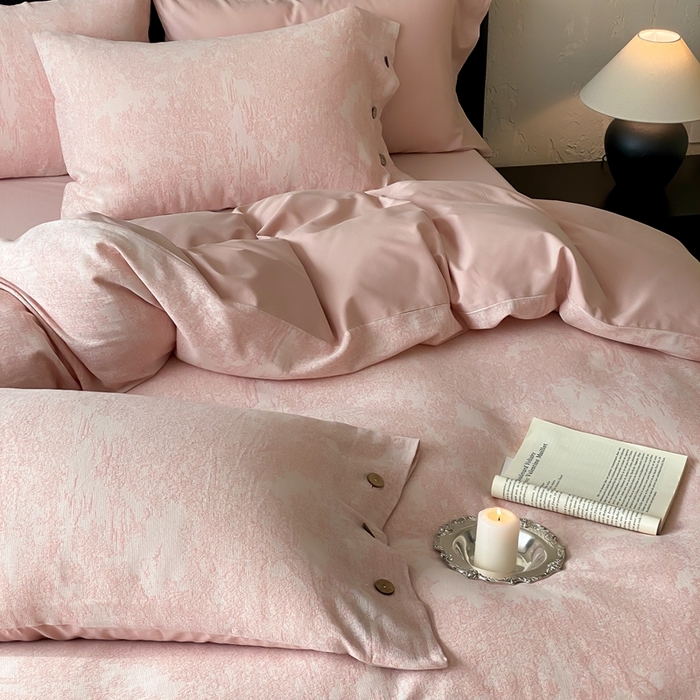 91家纺网 家纺一手货源 找家纺 旷野 2025新款全棉色织提花四件套 雾凇-粉