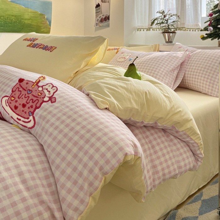 91家纺网 家纺一手货源 找家纺 桃心家居 2025新款A类亲肤舒适软糯云柔水洗棉印加绣卡通毛巾绣水洗棉系列 云柔水洗棉-印加绣蛋糕兔