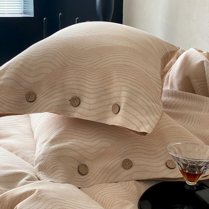 91家纺网 家纺一手货源 找家纺 旷野 2025新款全棉色织提花四件套 听潮-奶咖