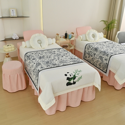 91家纺网 家纺一手货源 找家纺 （总）不打烊家纺 2025新款贡缎绣花熊猫系列美容床罩