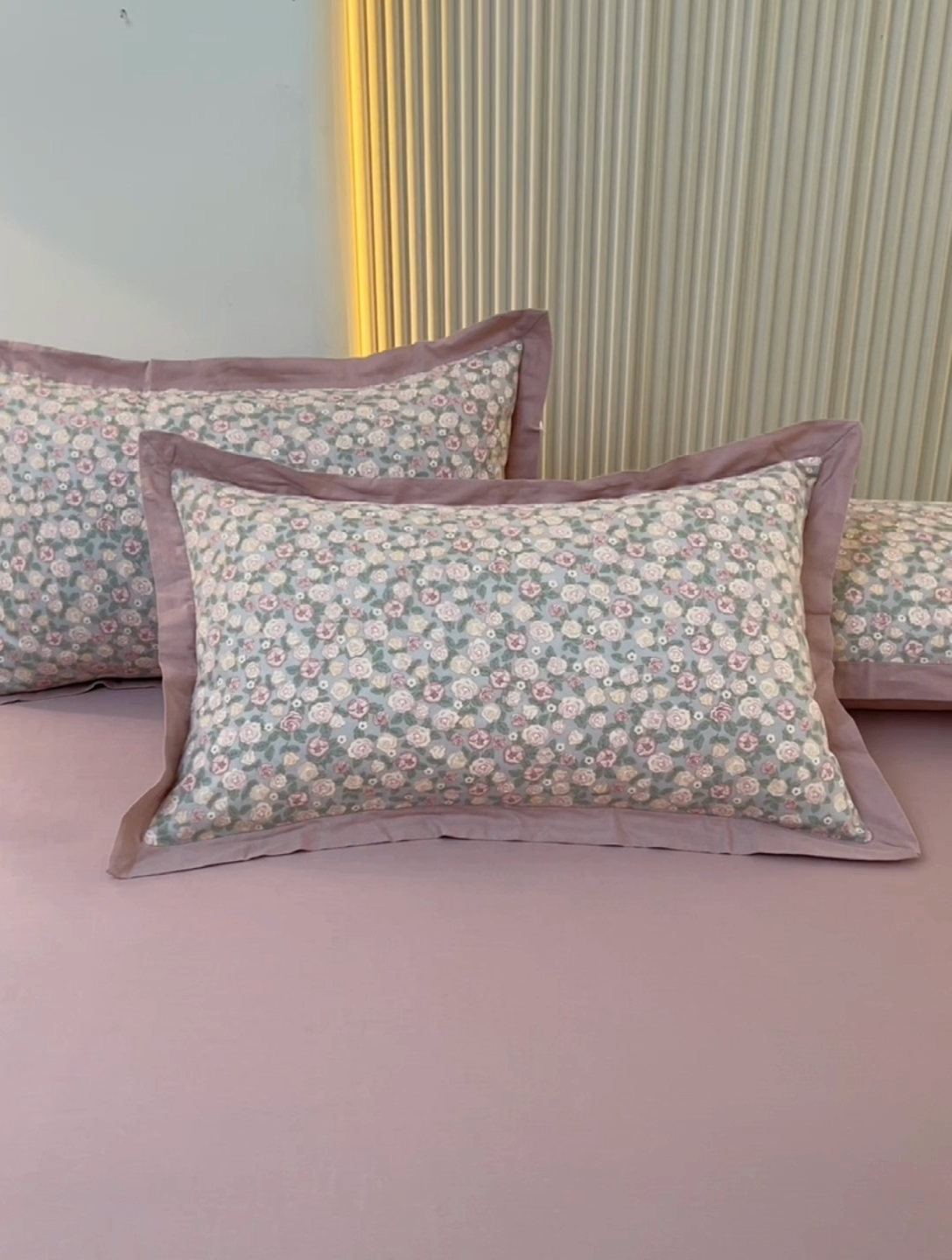 91家纺网 家纺一手货源 找家纺 缦彩 【加微信送买家秀】2025年纯棉母婴级双层纱双拼公主风床裙 紫檀玫瑰