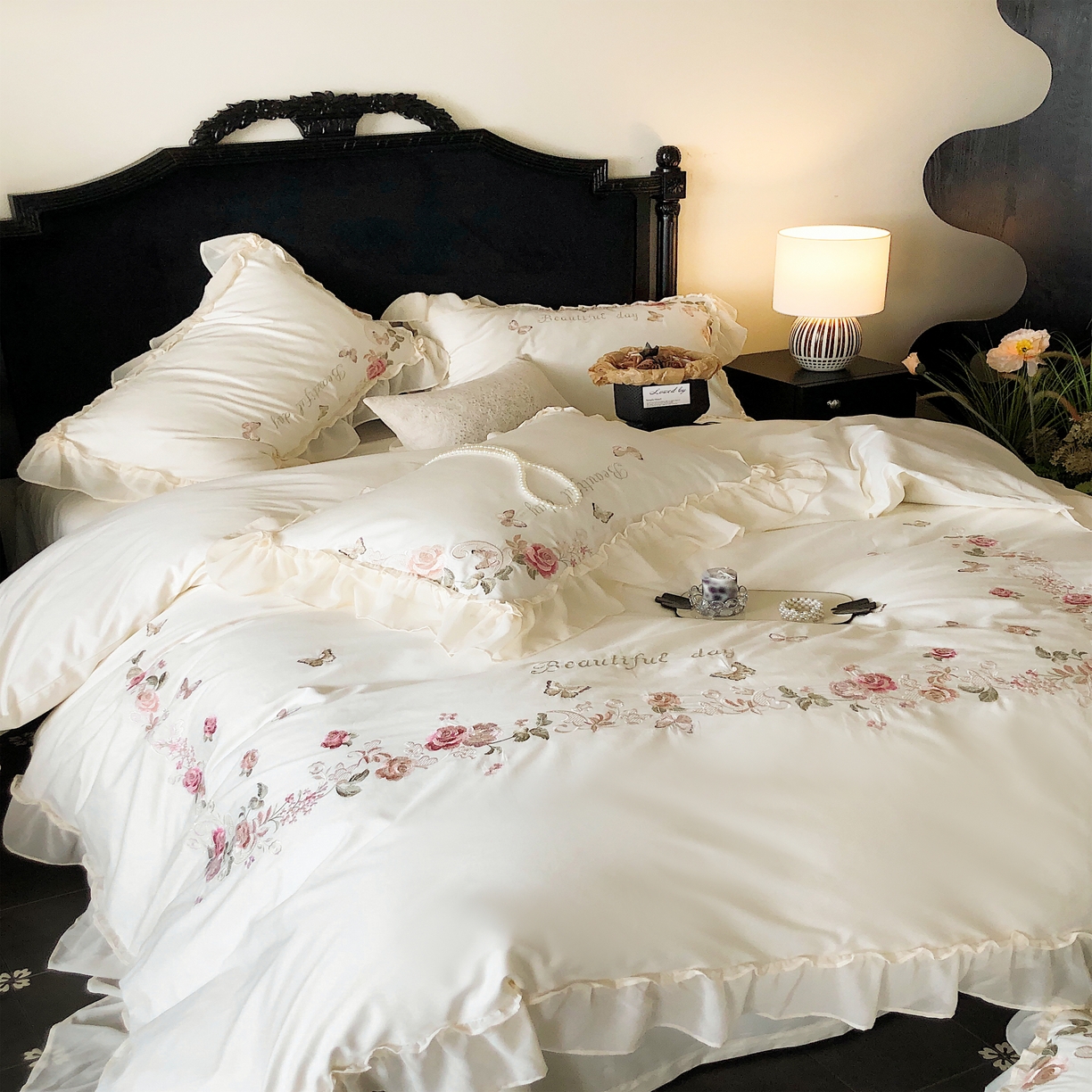 91家纺网 家纺一手货源 找家纺 馨蕊家居  2025年春夏新品100S高奢简约长绒棉系列—棉春溪 春溪-月光白