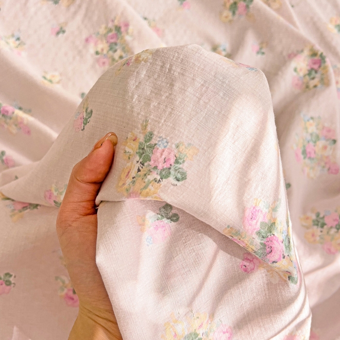 91家纺网 家纺一手货源 找家纺 纽缦家纺 2025新款云感提花双层纱床单 暗恋