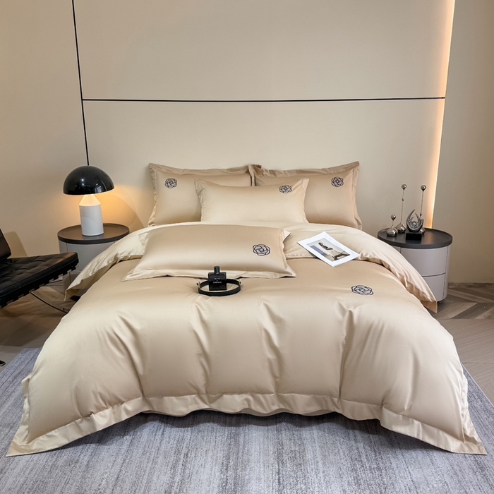 91家纺网 家纺一手货源 找家纺 KA家纺 2025春夏新款全棉绣花四件套 小香系列 小香香槟金