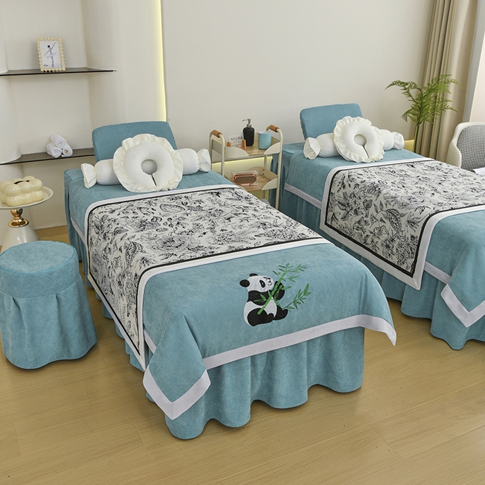 91家纺网 家纺一手货源 找家纺 不打烊家纺 2025新款贡缎绣花熊猫系列美容床罩 绿色