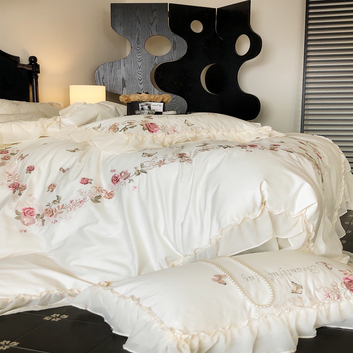 91家纺网 家纺一手货源 找家纺 馨蕊家居  2025年春夏新品100S高奢简约长绒棉系列—棉春溪 春溪-月光白