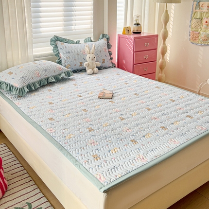 91家纺网 家纺一手货源 找家纺 （总）纽缦家纺2025新款云感提花双层纱夹棉床垫