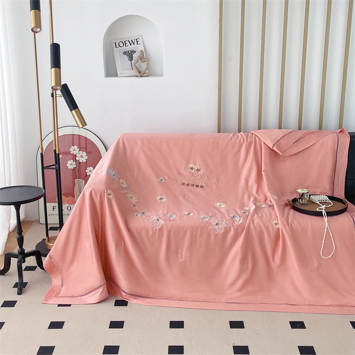 91家纺网 家纺一手货源 找家纺 优姿家纺 2025新款60S天丝绣花镂空夏被3  肉粉色