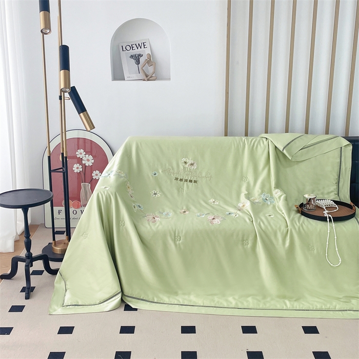 91家纺网 家纺一手货源 找家纺 优姿家纺 2025新款60S天丝绣花镂空夏被3 浅绿色