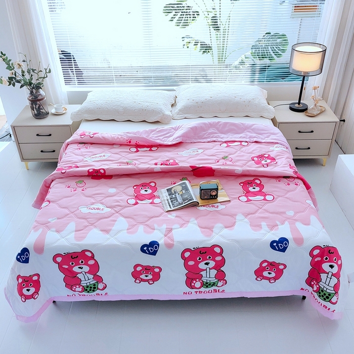 91家纺网 家纺一手货源 找家纺 伊凡 2025新款亲肤磨毛夏凉被印花夏被空调被礼品夏被跑量跨境外贸夏凉被 超萌熊宝