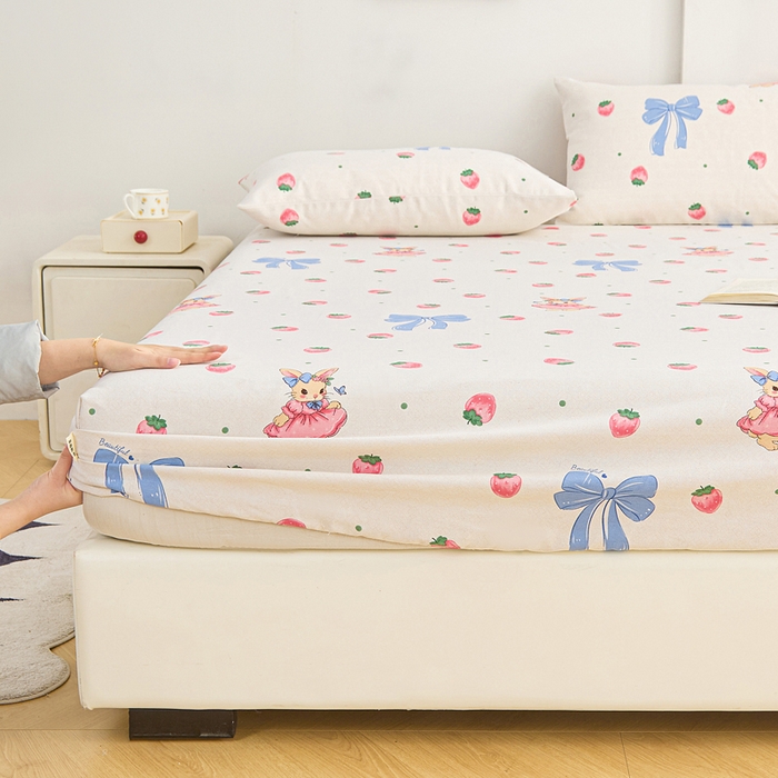 91家纺网 家纺一手货源 找家纺 首爱2025新款原棉老粗布床笠支持特殊规格定制 常年不断货 大批量供应  草莓小兔