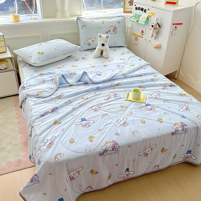 91家纺网 家纺一手货源 找家纺 希诺2025春夏新款小版三丽鸥凉感夏被夏凉被空调被 彩虹玉桂狗