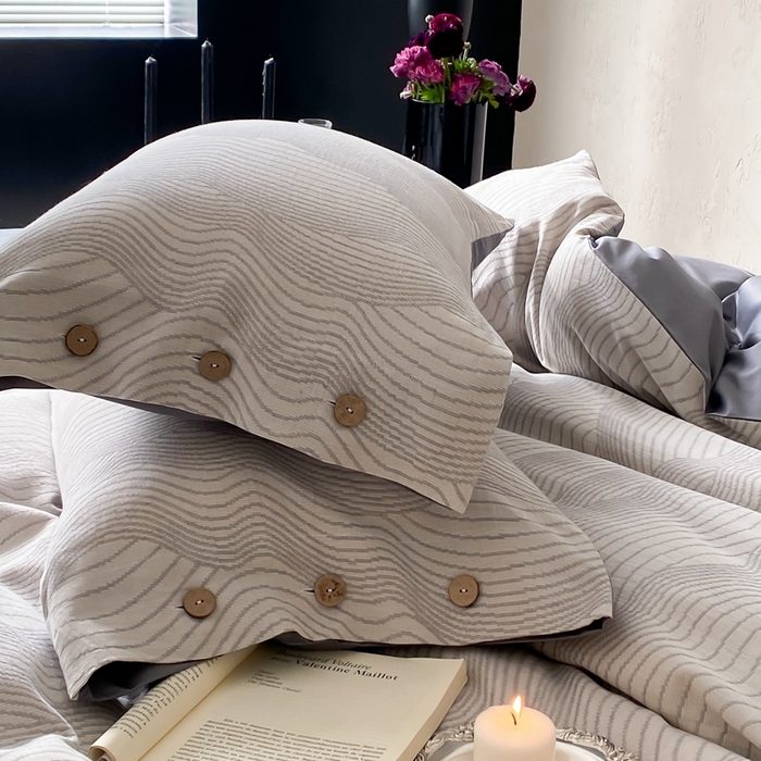 91家纺网 家纺一手货源 找家纺 旷野 2025新款全棉色织提花四件套 听潮-灰