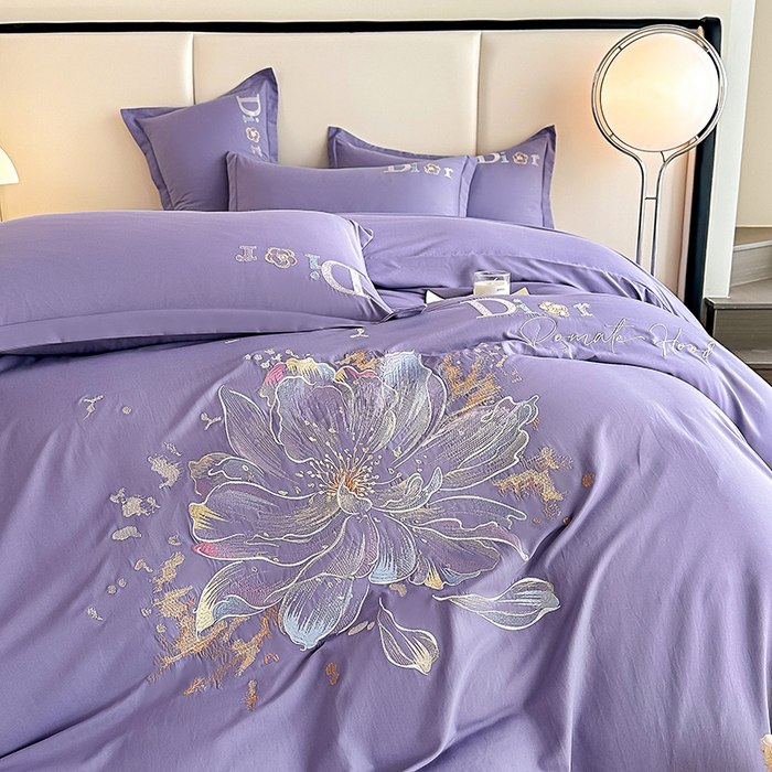 91家纺网 家纺一手货源 找家纺 大麦乐田 2025新款磨毛刺绣四件套 蒂素-梦幻紫