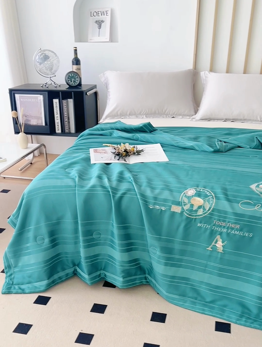 91家纺网 家纺一手货源 找家纺 优姿家纺 2025新款60S天丝绣花镂空夏被4 深绿色条纹