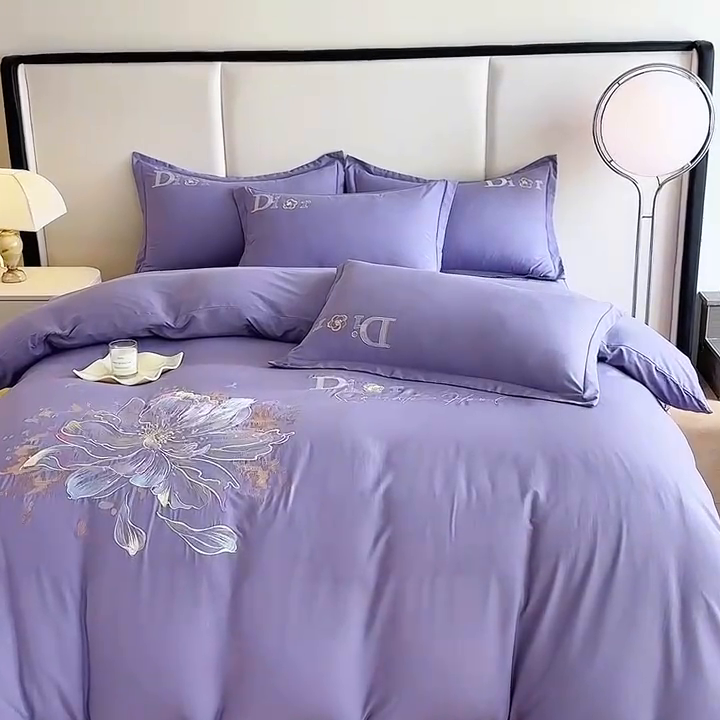 91家纺网 家纺一手货源 找家纺 大麦乐田 2025新款磨毛刺绣四件套 蒂素-梦幻紫