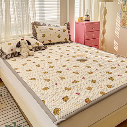 纽缦家纺2025新款云感提花双层纱夹棉床垫 奇妙小熊米