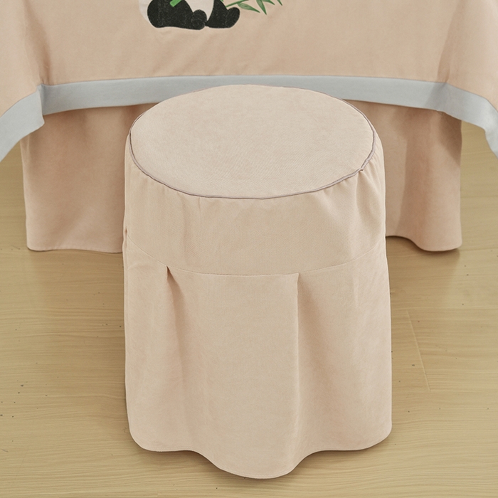 91家纺网 家纺一手货源 找家纺 不打烊家纺 2025新款贡缎绣花熊猫系列美容床罩 卡其色