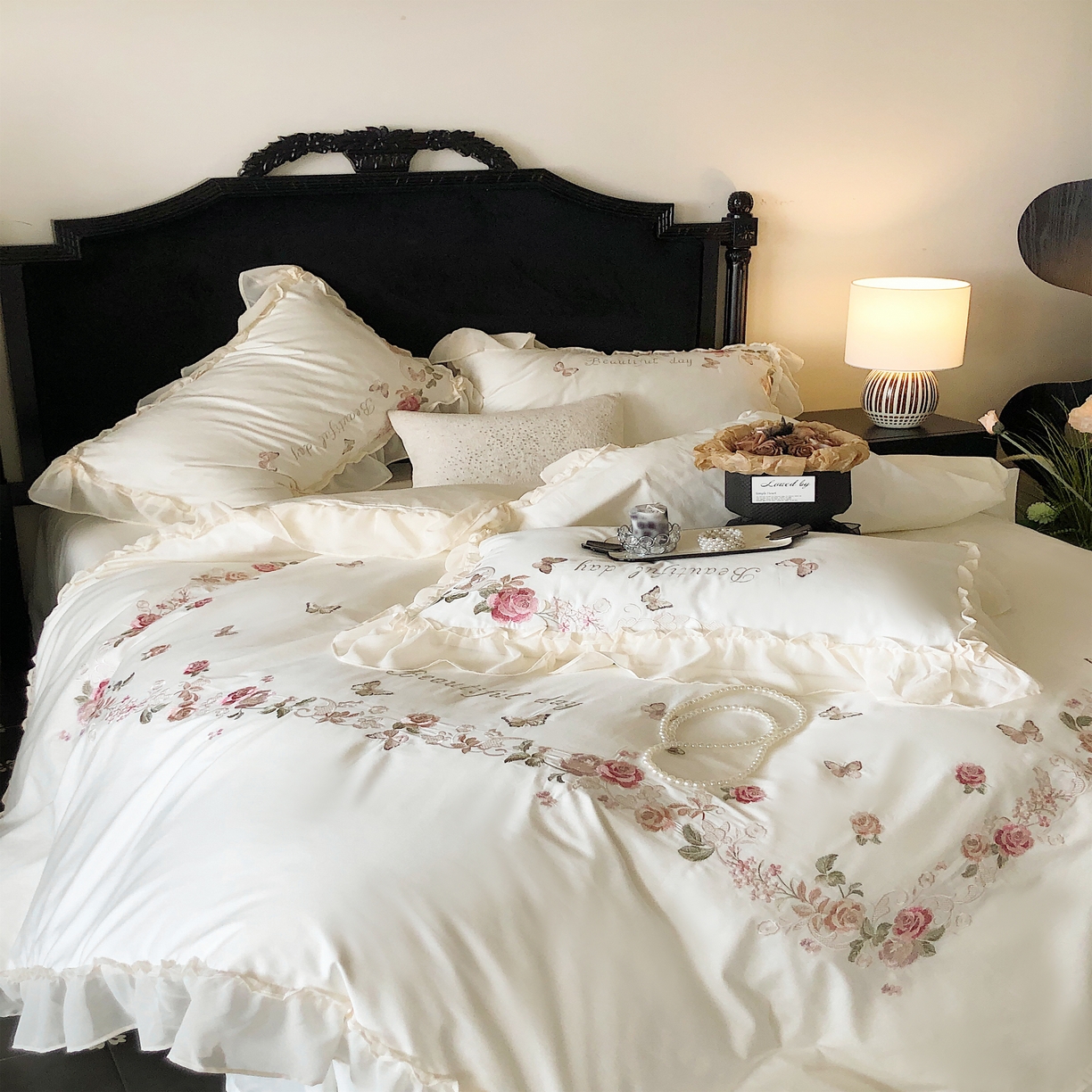 91家纺网 家纺一手货源 找家纺 馨蕊家居  2025年春夏新品100S高奢简约长绒棉系列—棉春溪 春溪-月光白