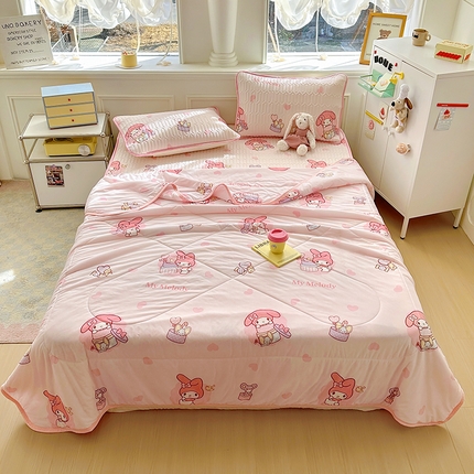 91家纺网 家纺一手货源 找家纺 希诺2025春夏新款小版三丽鸥凉感夏被夏凉被空调被 甜心美乐蒂