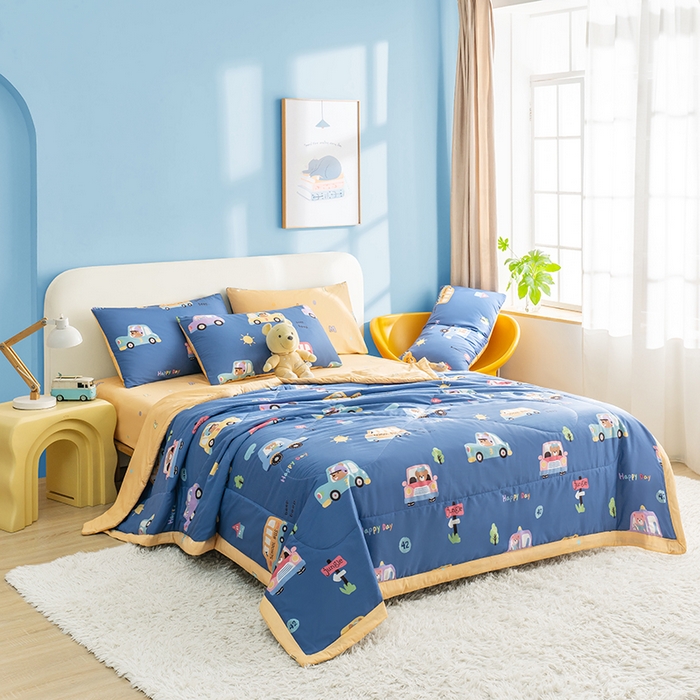 91家纺网 家纺一手货源 找家纺 暖阳 【同款地板价】2025年新款全棉印花棉花夏被四件套被子被芯 汽车派对