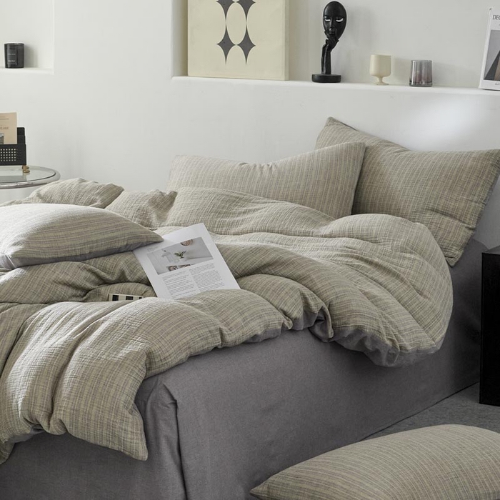 91家纺网 家纺一手货源 找家纺 AB家纺 2025新款三层款皱皱纱条纹四件套 小半-亚麻棕