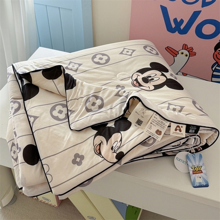 91家纺网 家纺一手货源 找家纺 （总）暖生活 2025新款牛奶针织棉夏被-迪士尼系列
