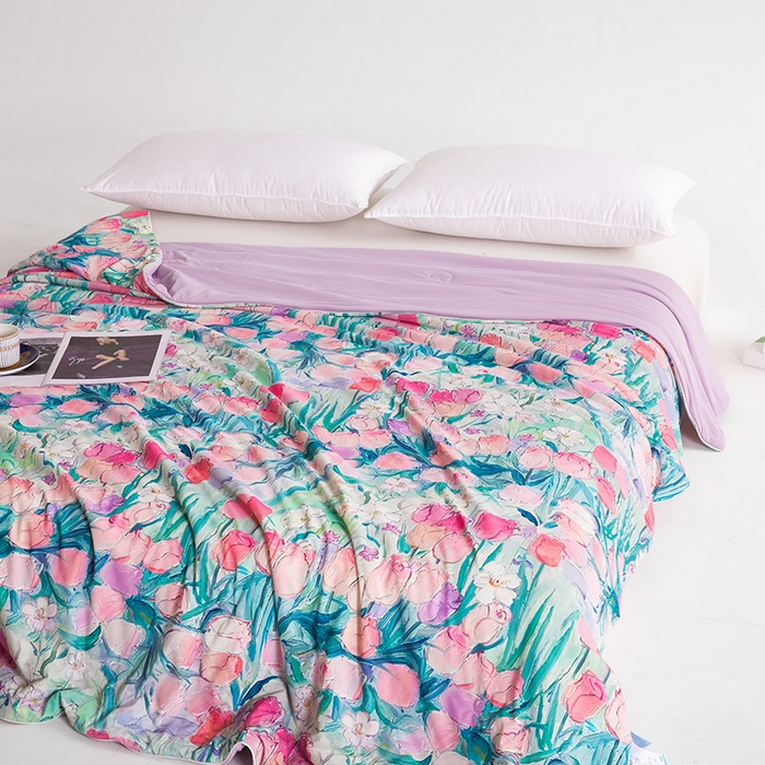 91家纺网 家纺一手货源 找家纺 睡棉坊2025新款数码印花高克重凉感丝夏凉被呱呱被10%大豆纤维填充带质检报告 郁情粉