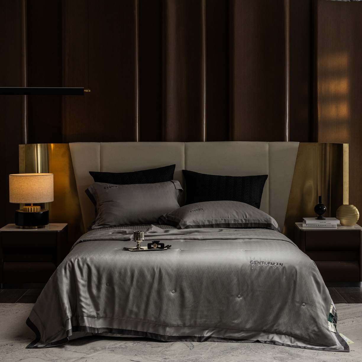 91家纺网 家纺一手货源 找家纺 时亿家居  2025新款80天丝提花床盖款夏被四件套 -晓雅系列 晓雅灰